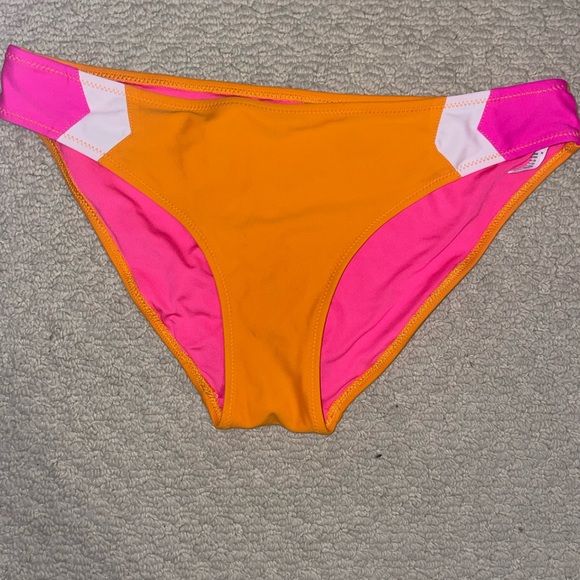 AERIE BATHING SUIT - Picture 3 of 3